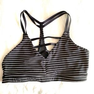 Victoria’s Secret. VSX Sport Bra. Size L. B&W.
